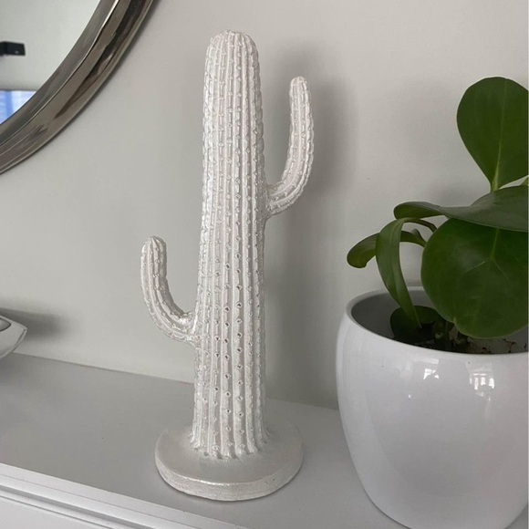 Decorative Statue Sculpture Western Cactus Ceramic White 11 inches Home Decor - Picture 6 of 9